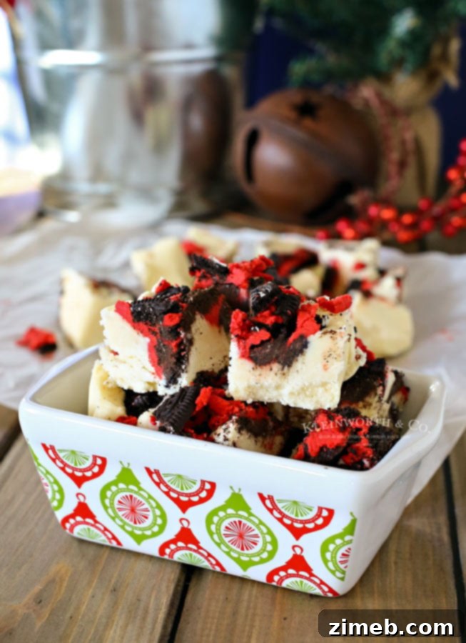 Holiday Oreo Fudge - The Perfect Edible Gift