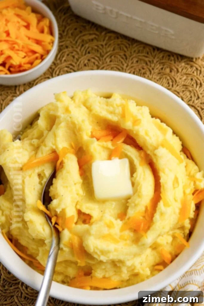Fantastic Christmas Sides to Elevate Your Holiday Feast 4 Mashed Potatoes with Cheese