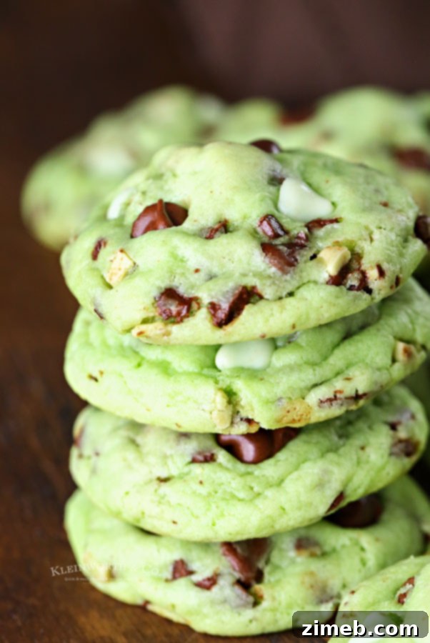 Lucky Bites: 15 Irresistible Green Treats for St. Patrick's Day 8 mint cookies for spring